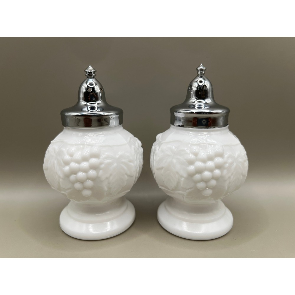 Vtg 1950s Westmoreland Milk Glass Salt Pepper Shakers Embossed Grapes Chrome Lid